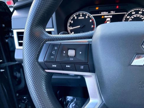 Used 2023 Mitsubishi Outlander ES FWD image 23