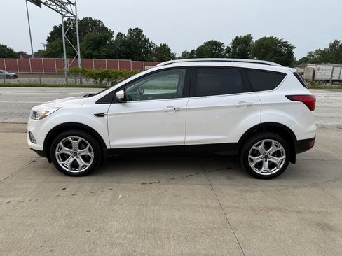 Used 2019 Ford Escape Titanium AWD/4WD image 12