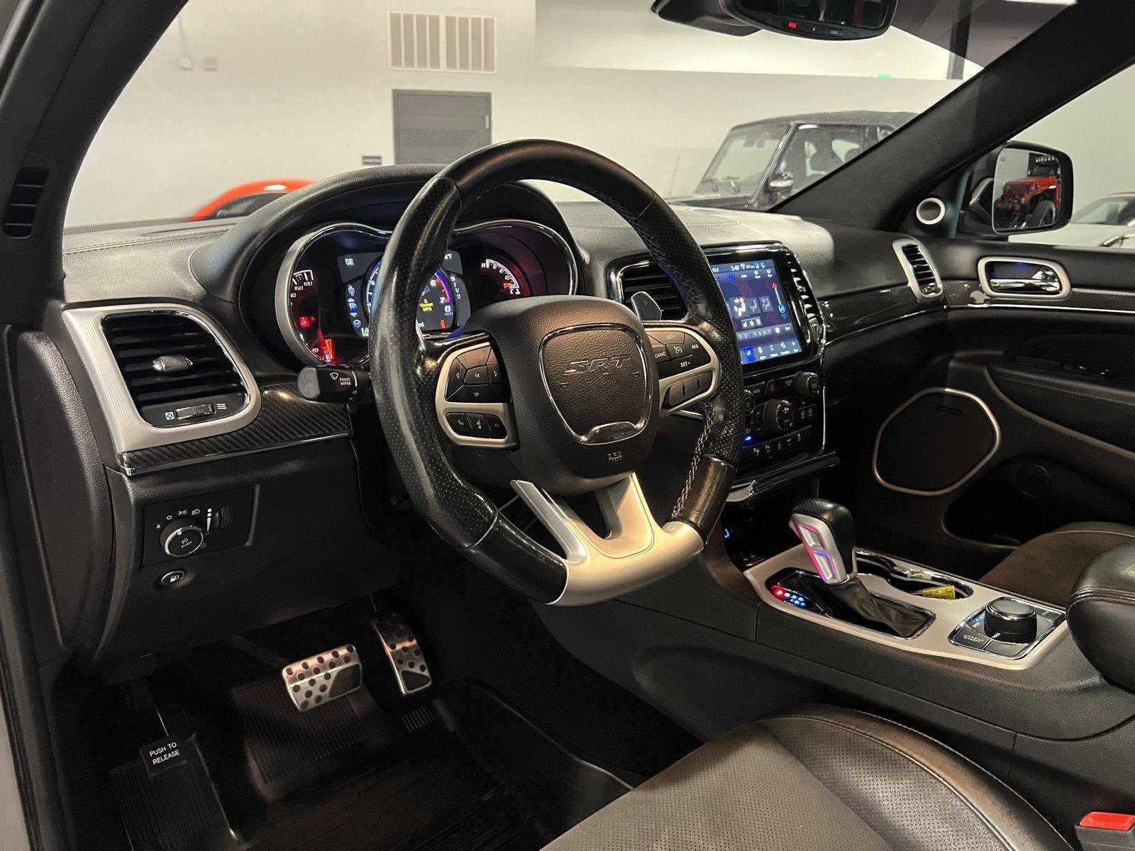 Used 2019 Jeep Grand Cherokee SRT AWD/4WD image 10