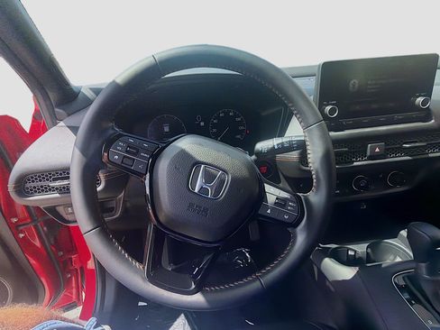 Certified 2025 Honda HR-V Sport image 10