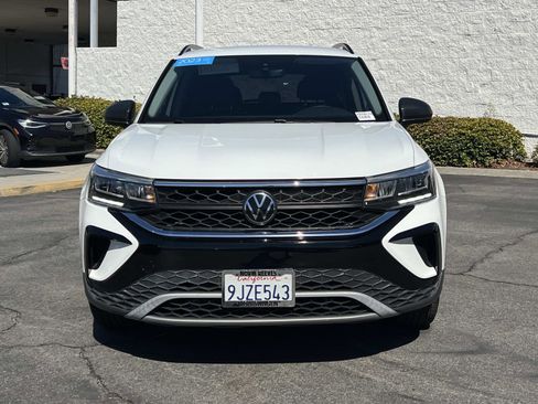 Certified 2023 Volkswagen Taos S image 4