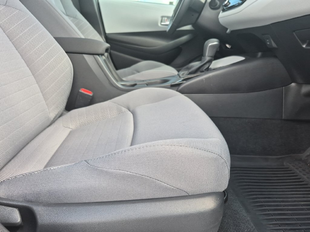 Used 2026 Toyota Corolla SE FWD image 15