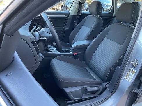 Used 2025 Volkswagen Jetta S image 14