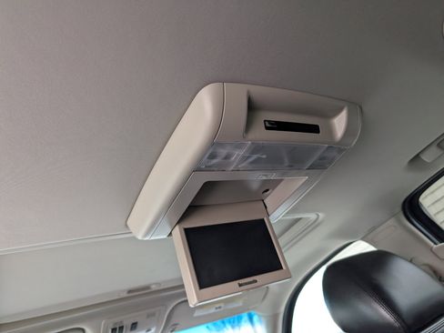 Used 2012 Chevrolet Tahoe LTZ image 20