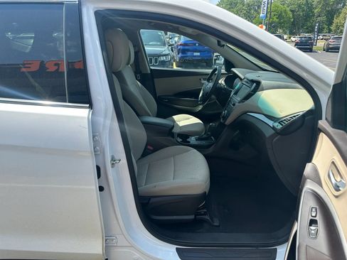 Used 2018 Hyundai Santa Fe Sport w/ 2.4L Value Package 02 AWD/4WD image 13