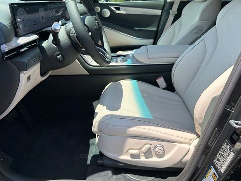 New 2026 Genesis GV80 2.5T Advanced AWD/4WD image 9