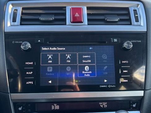 Used 2017 Subaru Outback 2.5i Limited image 21