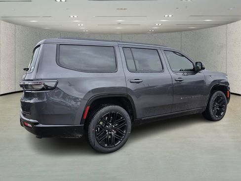 New 2026 Jeep Grand Wagoneer Limited image 4