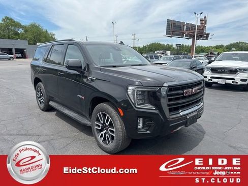 Used 2023 GMC Yukon AT4 AWD/4WD image 1