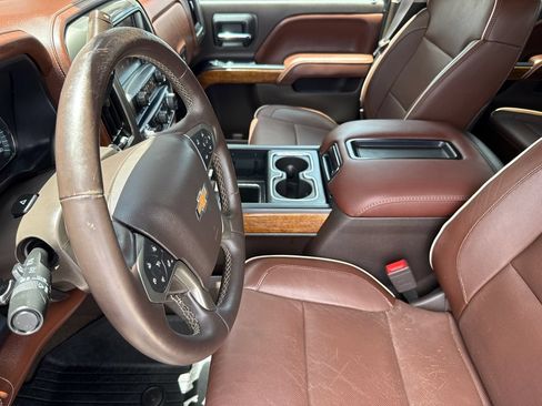 Used 2015 Chevrolet Silverado 1500 High Country w/ High Country Premium Package AWD/4WD image 19