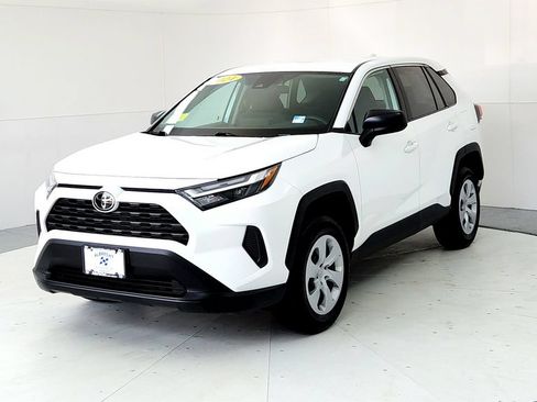Used 2024 Toyota RAV4 LE AWD/4WD image 2