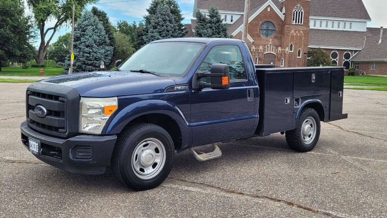 Used 2015 Ford F350 XL RWD image 2