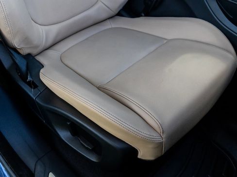 Used 2017 Jaguar F-PACE Premium image 52