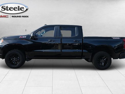 Used 2024 Chevrolet Silverado 1500 LT Trail Boss w/ LT Trail Boss Premium Package AWD/4WD image 4