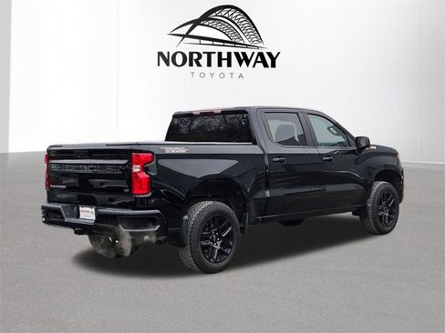 Used 2022 Chevrolet Silverado 1500 LT Trail Boss image 4