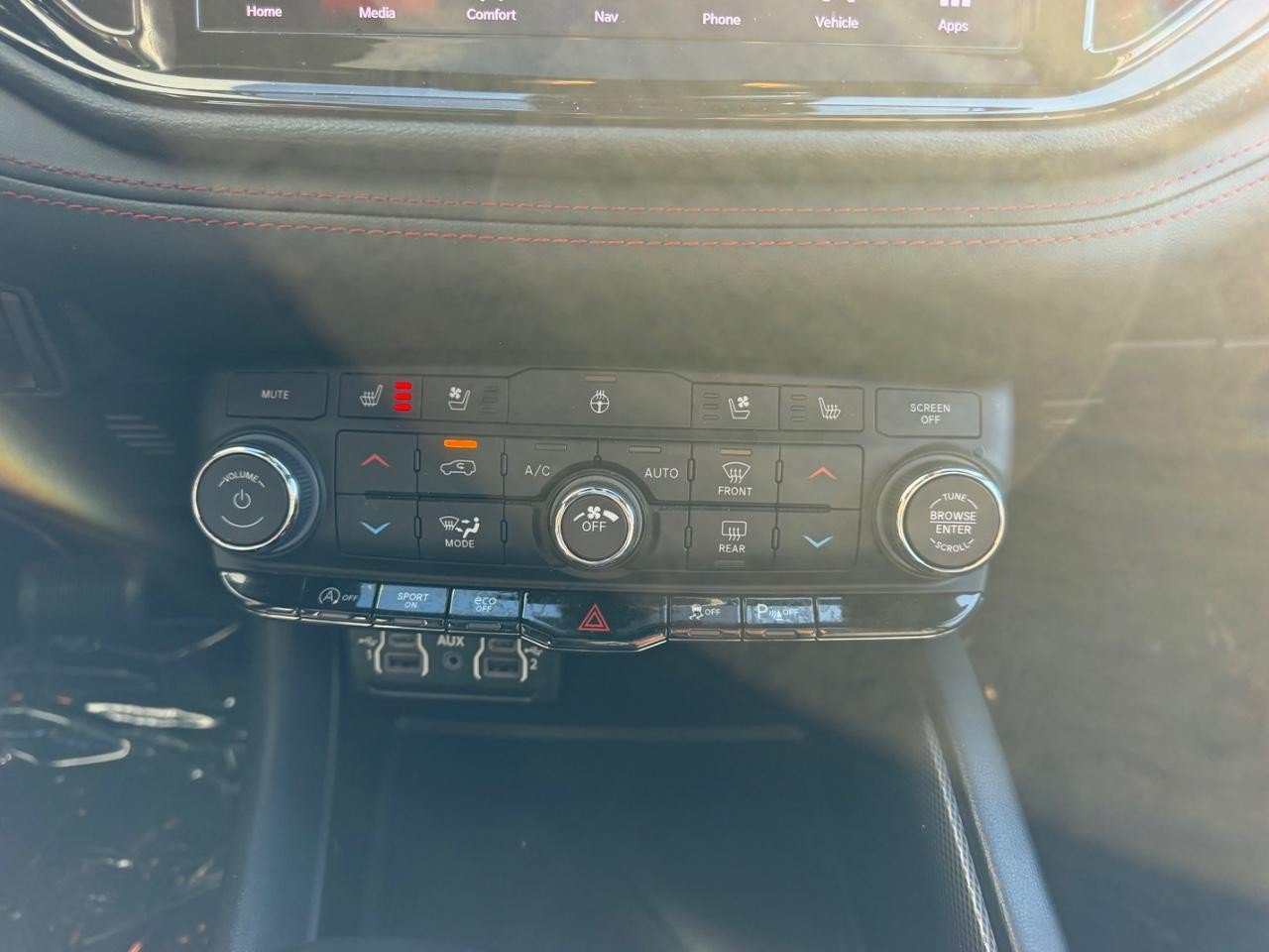 Used 2024 Dodge Durango GT AWD/4WD image 20