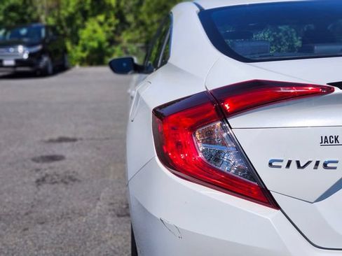 Used 2020 Honda Civic Sport image 9