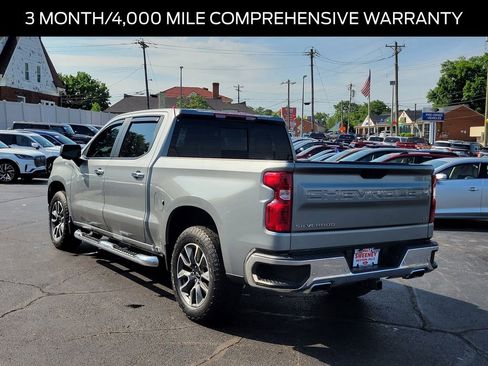 Used 2023 Chevrolet Silverado 1500 LT AWD/4WD image 3