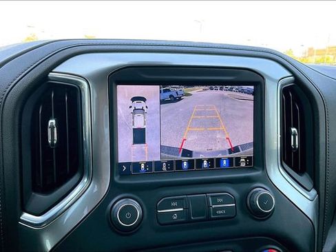 Used 2022 Chevrolet Silverado 2500 LTZ w/ LTZ Plus Package AWD/4WD image 13