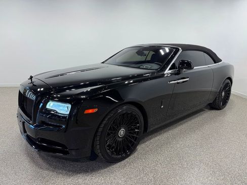 Used 2019 Rolls-Royce Dawn RWD image 5