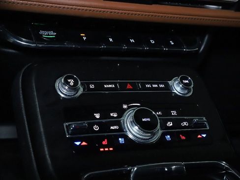 Certified 2023 Lincoln Nautilus Reserve image 27