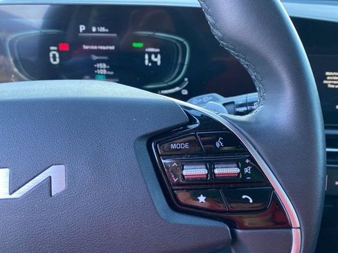 Used 2023 Kia Niro EX Touring image 52