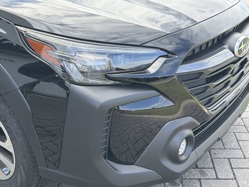 Certified 2025 Subaru Outback Premium AWD/4WD image 9
