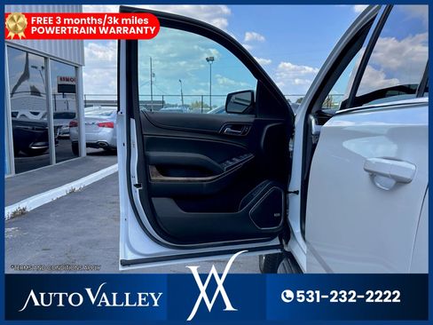 Used 2018 Chevrolet Suburban LT image 12