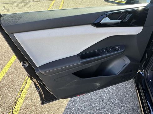 New 2025 Volkswagen Taos S FWD image 12