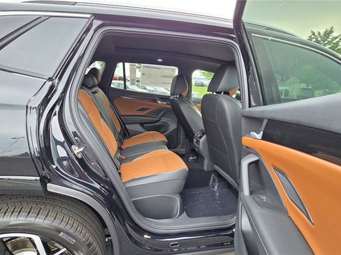 New 2026 Volkswagen Tiguan SEL R-Line AWD/4WD image 32