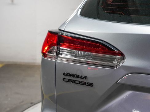 Certified 2025 Toyota Corolla Cross AWD Hybrid image 12