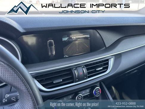 Used 2023 Alfa Romeo Stelvio Ti AWD/4WD image 27