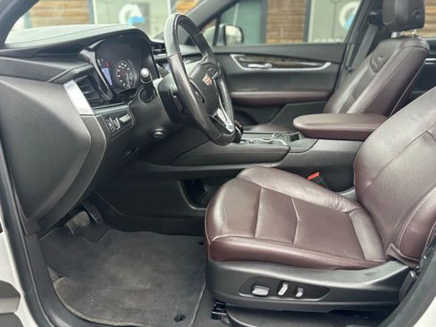 Used 2020 Cadillac XT6 Premium Luxury image 10