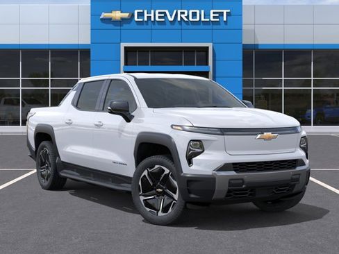 New 2026 Chevrolet Silverado EV LT image 7