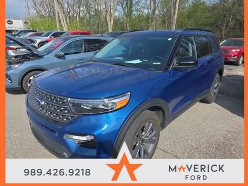 Used 2023 Ford Explorer XLT w/ Equipment Group 202A AWD/4WD image 1
