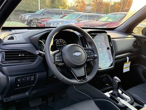 Certified 2025 Subaru Forester Touring w/ Touring Package image 10