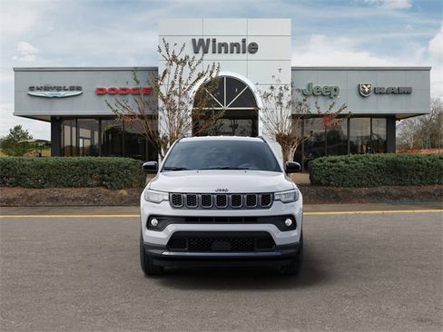 New 2026 Jeep Compass Latitude image 6