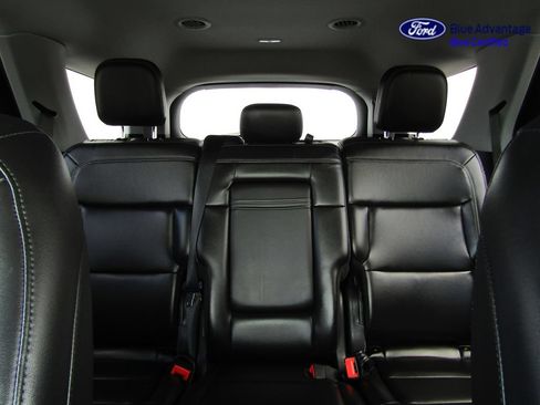 Certified 2022 Ford Explorer XLT w/ Equipment Group 202A AWD/4WD image 23