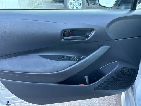 Used 2024 Toyota Corolla LE FWD image 12