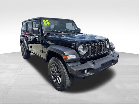 Used 2025 Jeep Wrangler Unlimited Sport AWD/4WD image 8