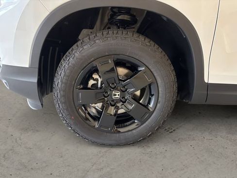 New 2026 Honda Ridgeline Black Edition image 15