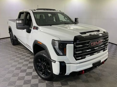 Used 2025 GMC Sierra 3500 AT4 w/ AT4 Premium Plus Package image 52
