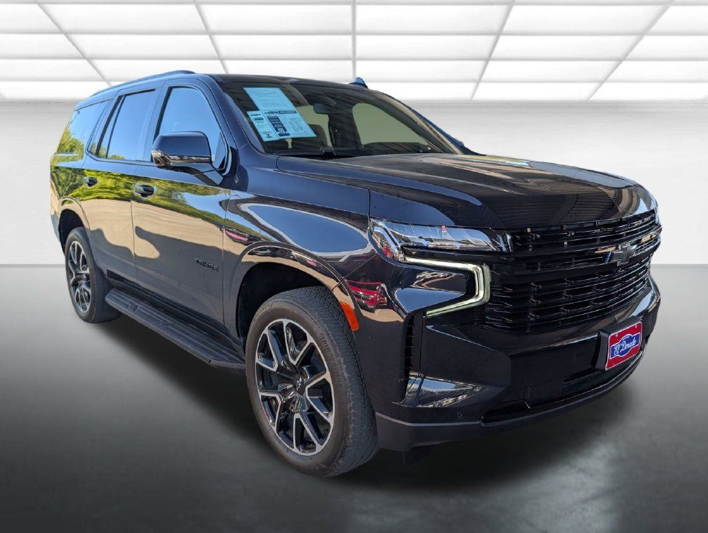 Used 2024 Chevrolet Tahoe RST w/ Luxury Package AWD/4WD image 1