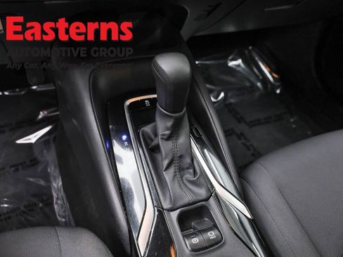 Used 2021 Toyota Corolla LE w/ Protection Package (TMS) FWD image 13