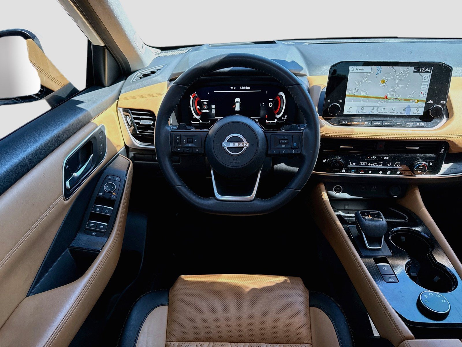 Used 2023 Nissan Rogue Platinum w/ Platinum Premium Package AWD/4WD image 25