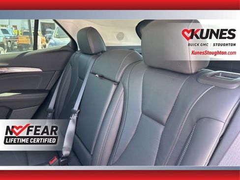 New 2025 Buick Envision Preferred image 55