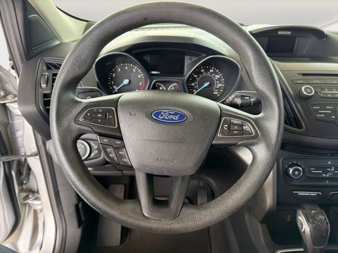 Used 2017 Ford Escape S image 9