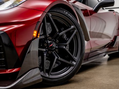Used 2019 Chevrolet Corvette ZR1 RWD image 22