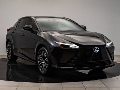 Certified 2024 Lexus RZ 450e Premium w/ Technology Package AWD/4WD image 12