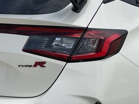 Used 2023 Honda Civic Type R image 6